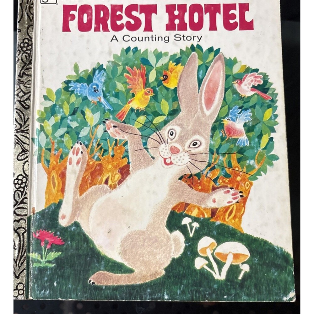 Vintage 1977 - Forest Hotel ~ A Little Golden Book ~ Barbara Steincrohn Davis